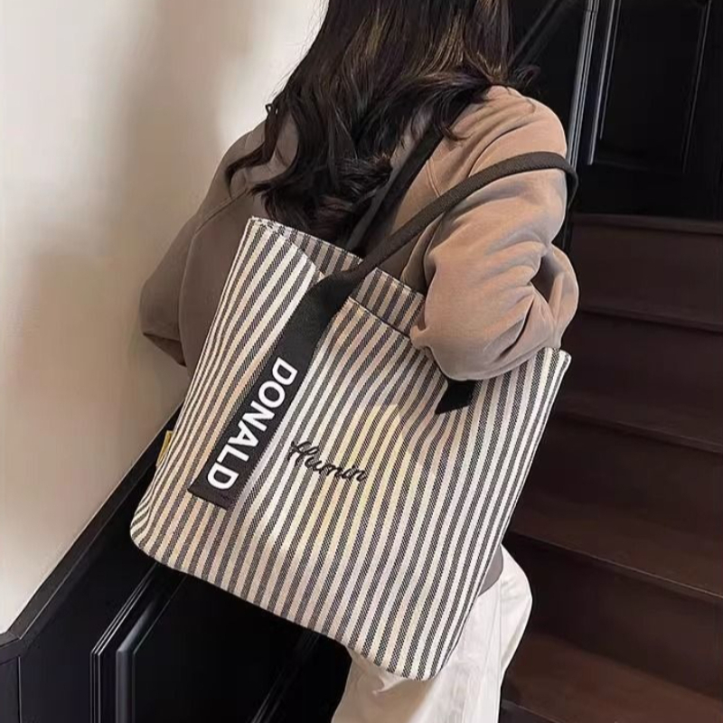 Stripe Canvas Tote Bag Large C - огляд і ціна Women'S Reebok Bags